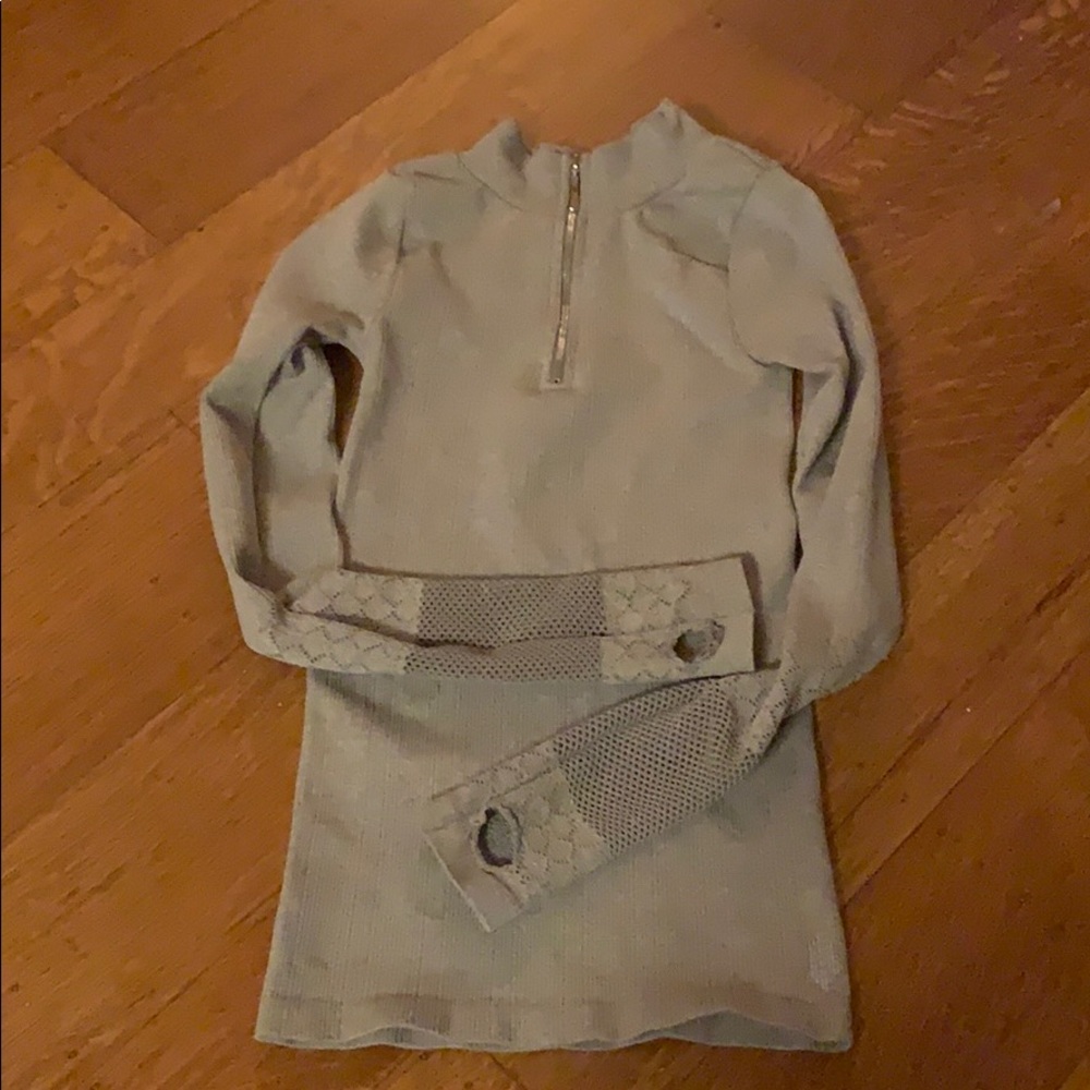 Freepeople Movement gray top XS/S
